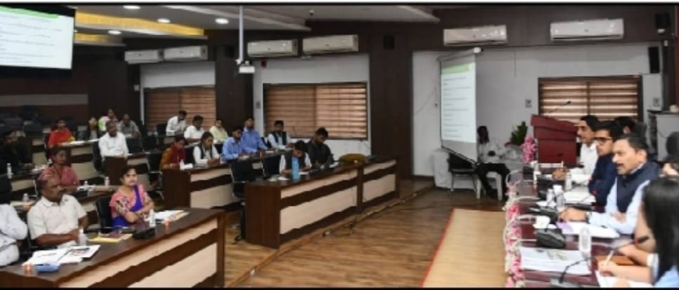 खाम नदी पुनरुज्जीवन प्रकल्पात समाविष्ट २२ ग्रामपंचायतींनी सक्रिय सहभाग घ्यावा – जिल्हाधिकारी दिलीप स्वामी
