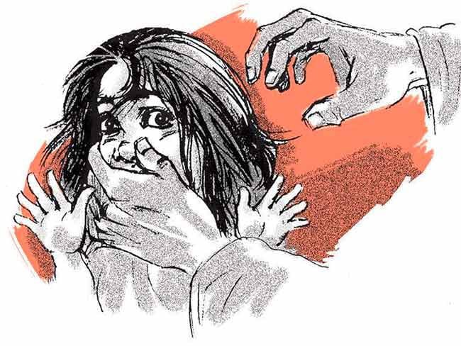 पाच वर्षीय पीडितेच्या कुटुंबावर हल्ला, छावणी पोलीस ठाण्यात गुन्हा