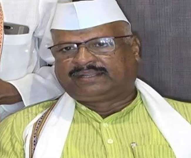 स्वातंत्र्याचा वर्धापन दिन उत्साहात साजरा सर्व घटकांच्या उन्नतीसाठी शासन कटीबद्ध-पालकमंत्री अब्दुल सत्तार