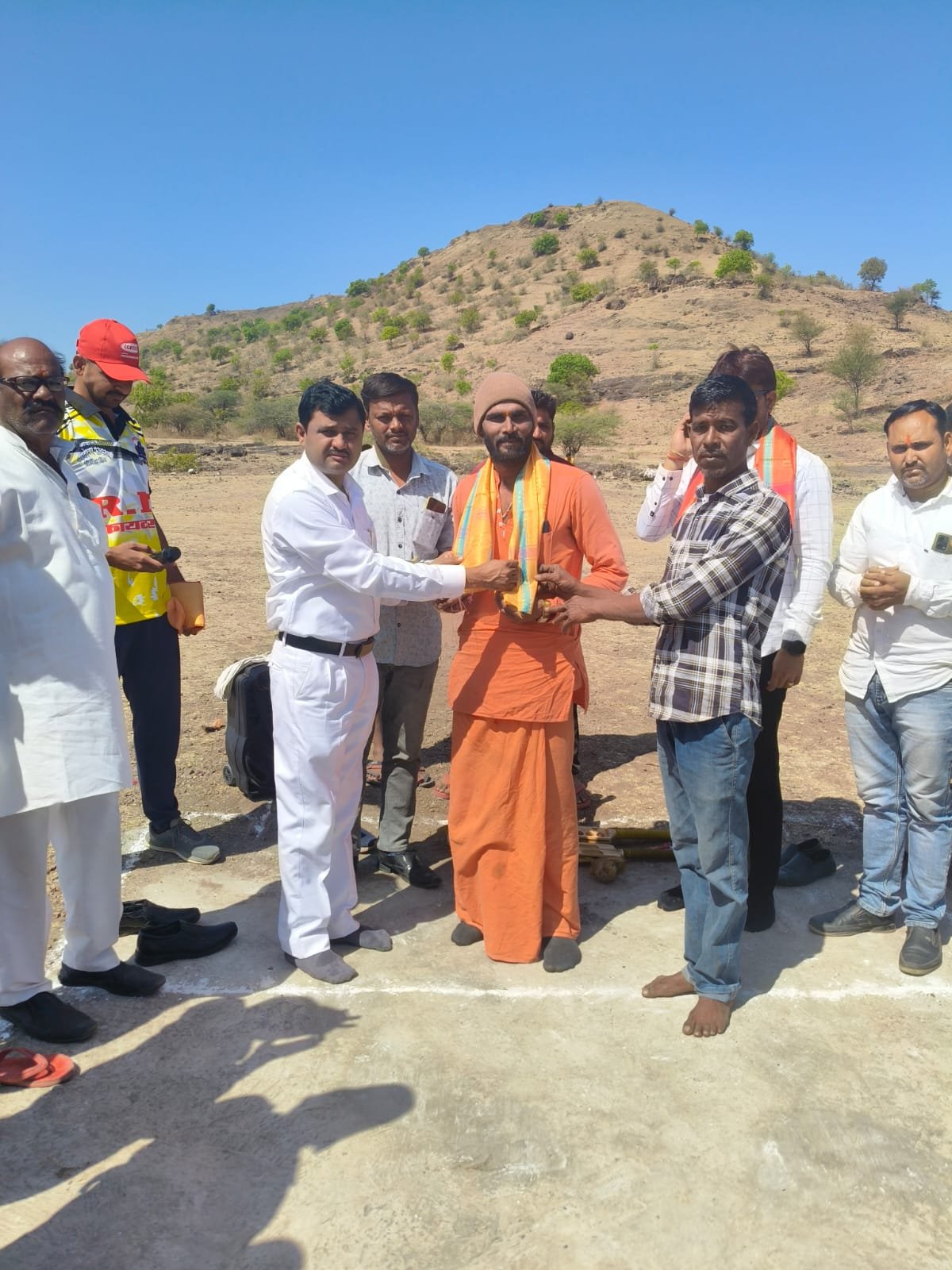 होनोबाचीवाडी येथे GPL टुर्नामेंट चे उद्घाटन -गजानंद बोहरा