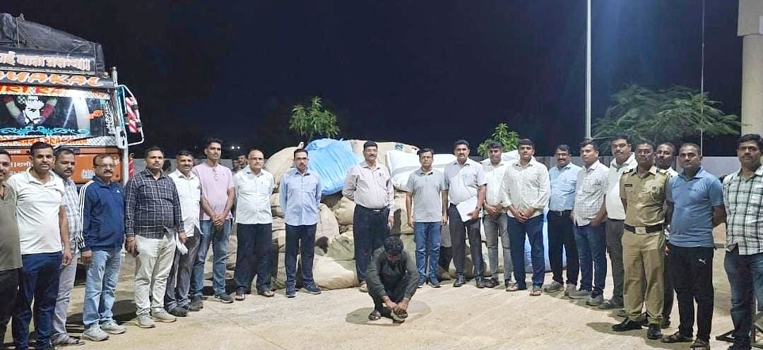 छत्रपती संभाजीनगर ग्रामीण पोलिसांची मोठी कारवाईप्रतिबंधित ‘विमल’ पान मसाल्यासह तब्बल ७२ लाखांचा मुद्देमाल जप्त !